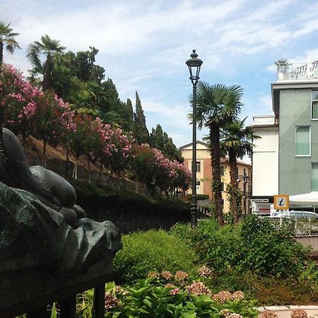 Atelier Hotel Design Gardone Riviera Bagian luar foto